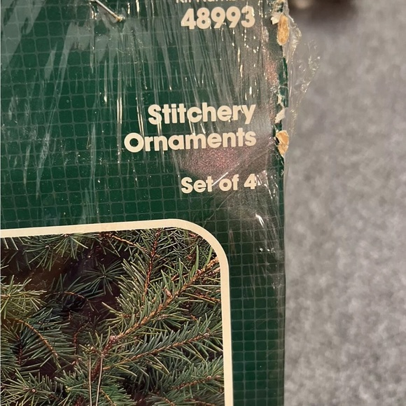 Bucilla Christmas Heirloom Stitchery Ornaments "Rocking Riders" #48993 - Picture 2 of 4